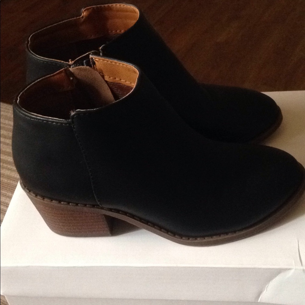 Kids shoes